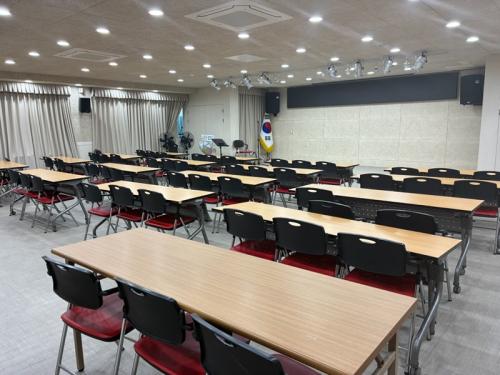 화정4동 행정복지센터 2층 회의실 예약 목록 이미지